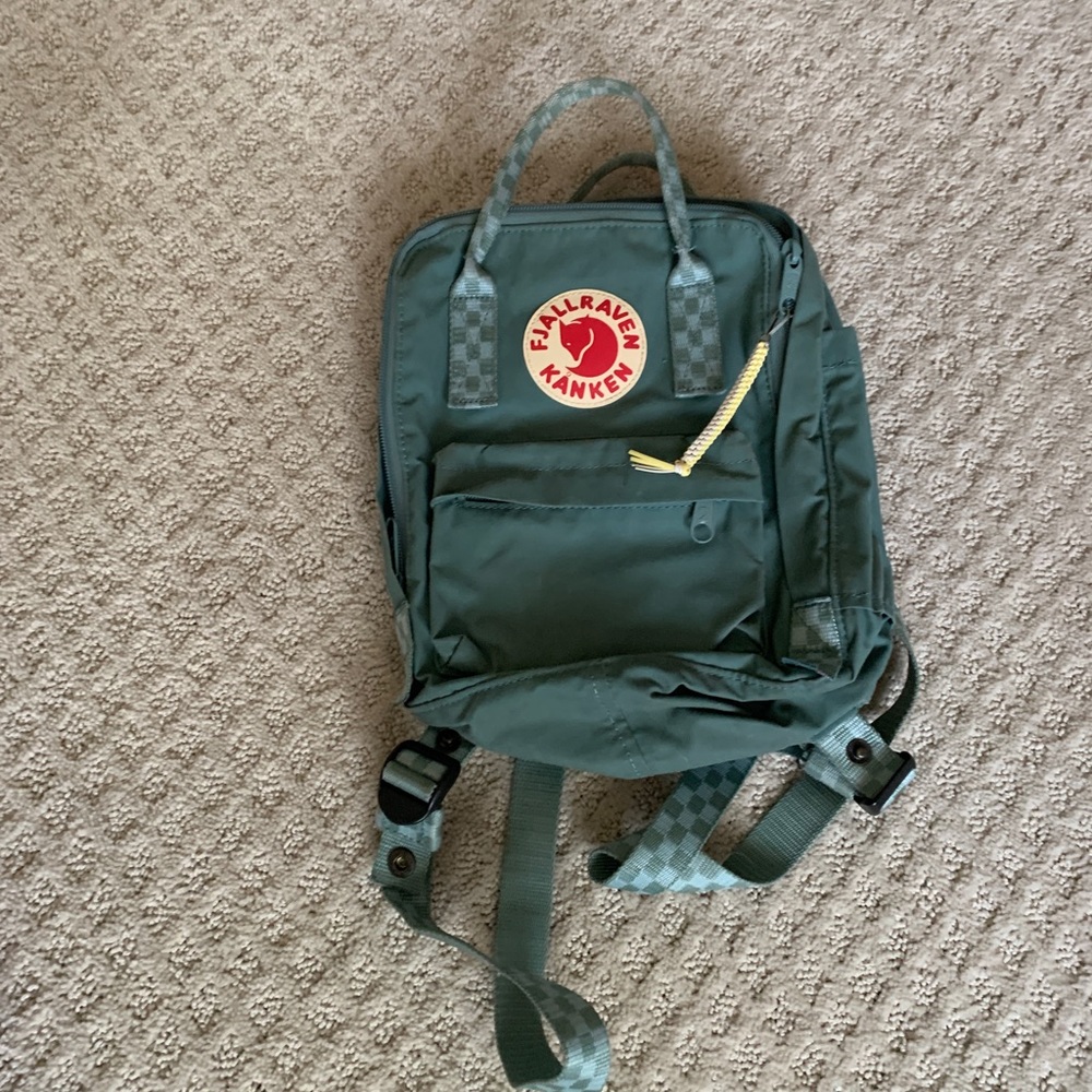 Fjallraven Kaken mini backpack